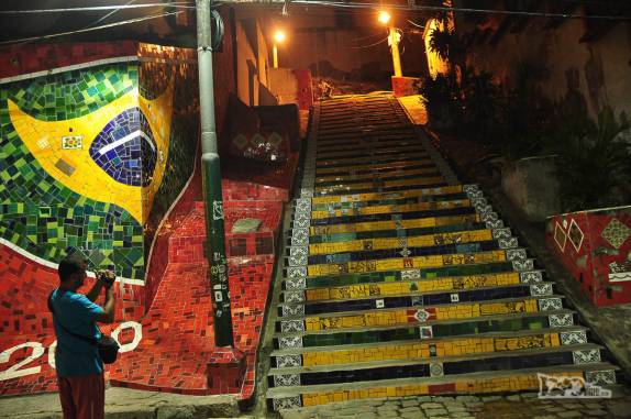 A famosa escadaria do Selaron, em Santa Tereza, no Rio de Janeiro